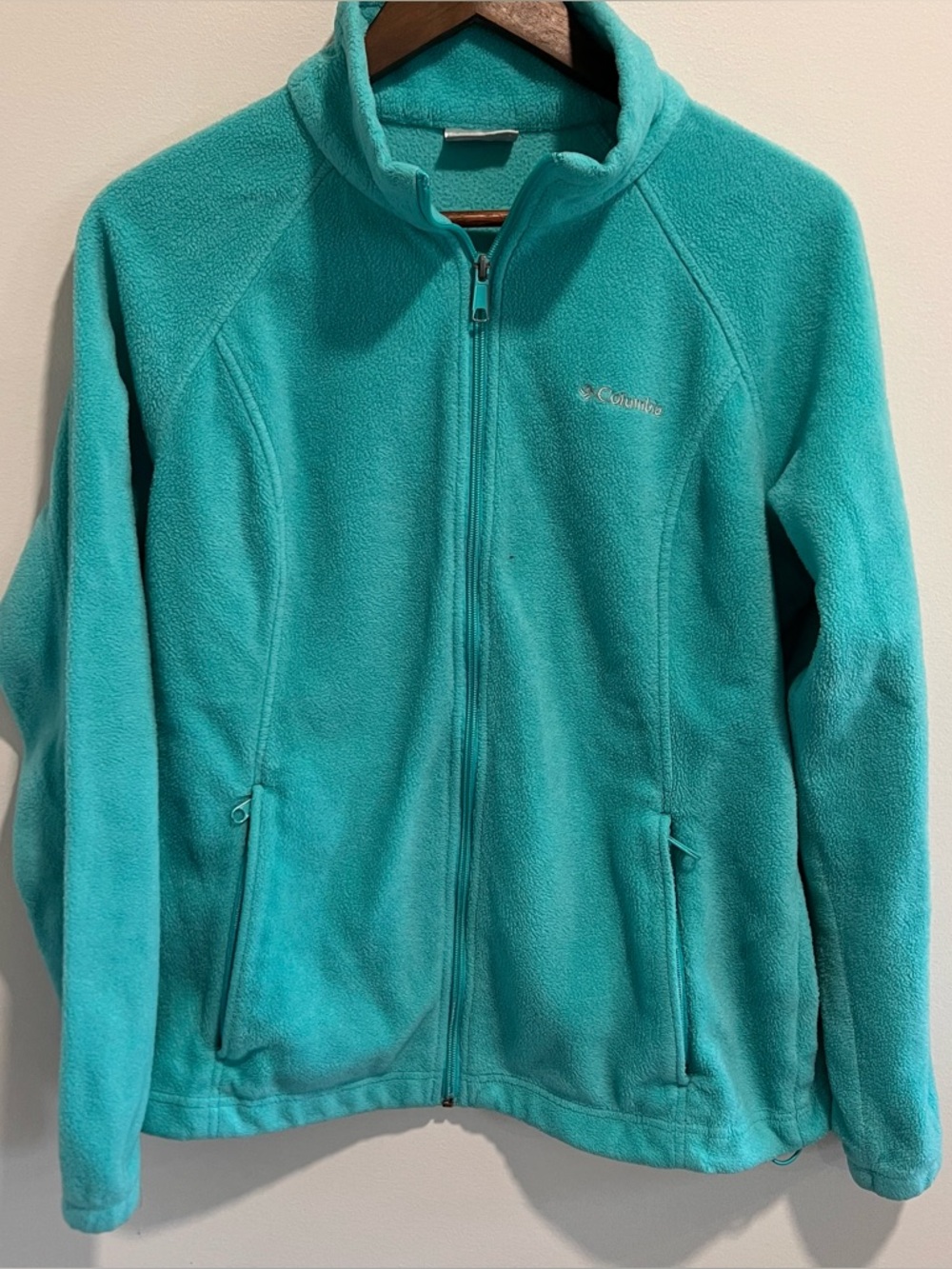 Columbia Woman’s Teal Full-Zip Fleece Sweater